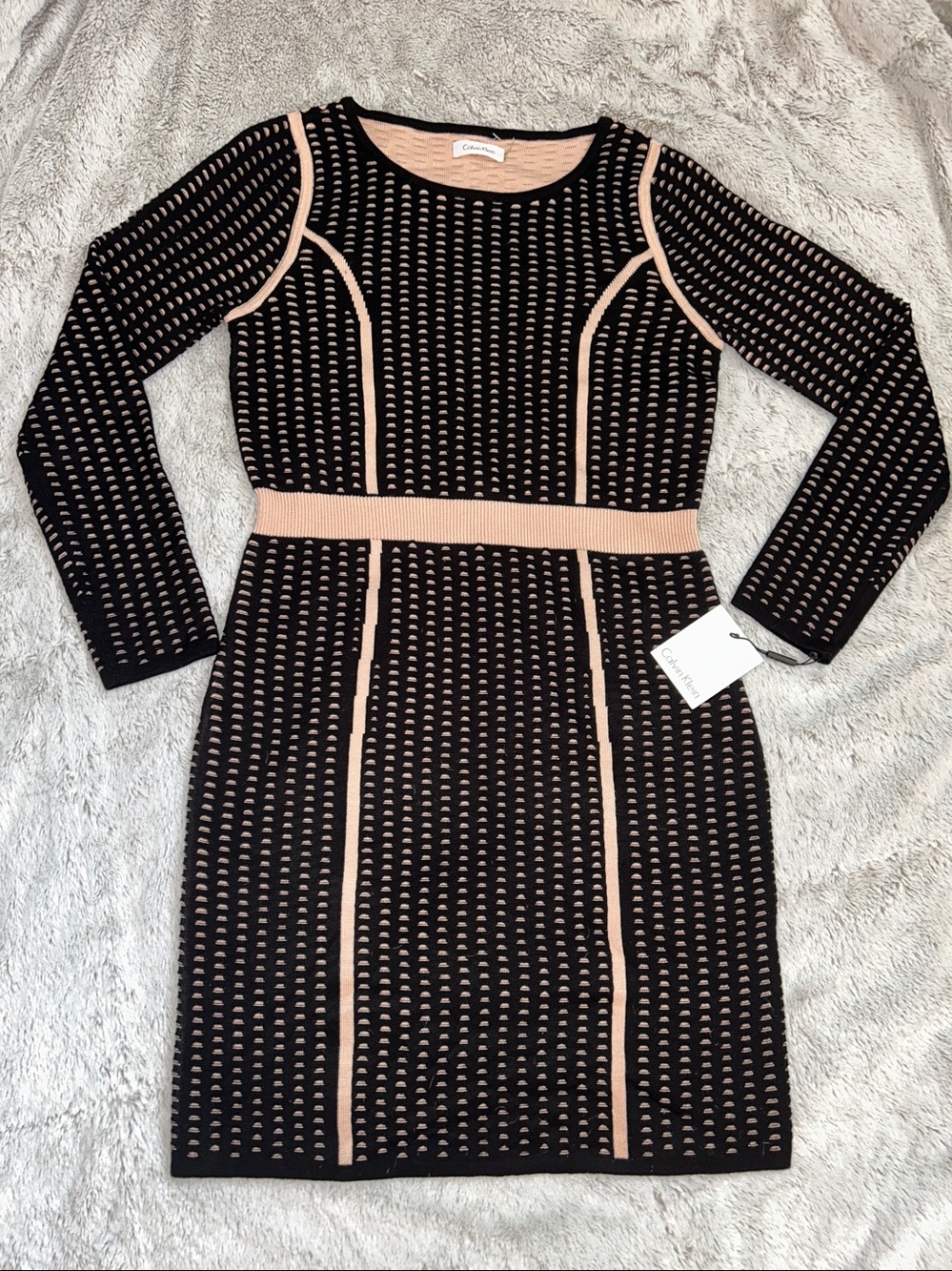 Calvin Klein NWT Black & Blush Fitted Knit Dress Medium